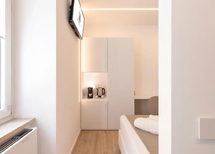 Гостевой дом Metropolitan Кальяри