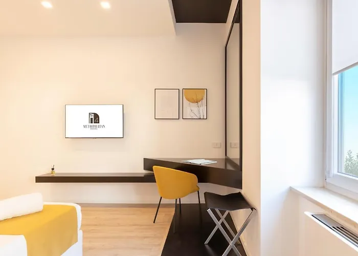 招待所 Metropolitan